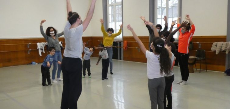 Photo de groupe danse contemporaine