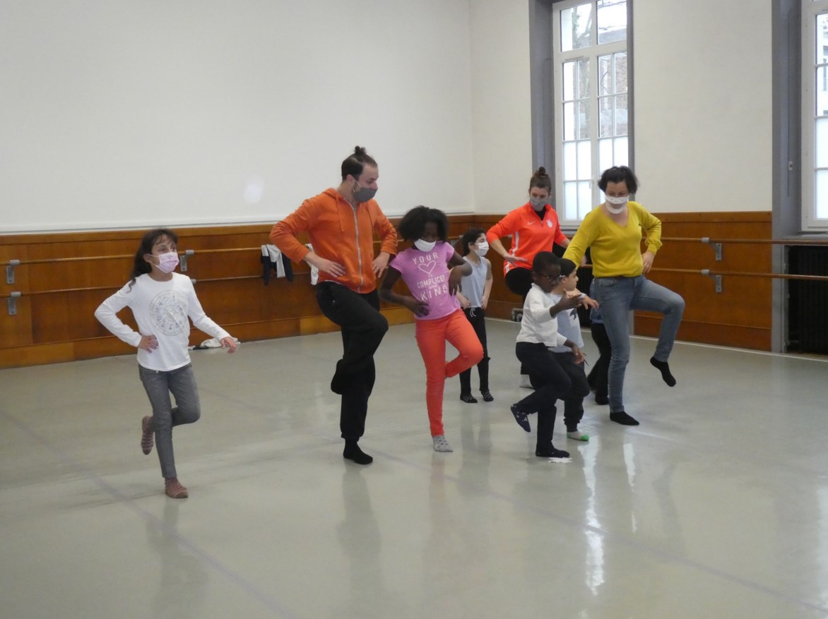 Photo de groupe danse contemporaine 2